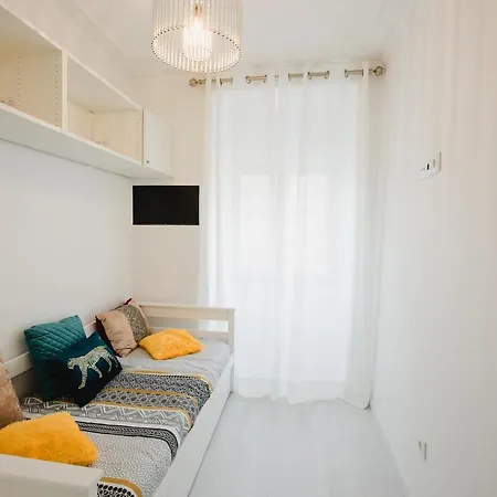 Great New Flat Close To Alameda Appartement *
