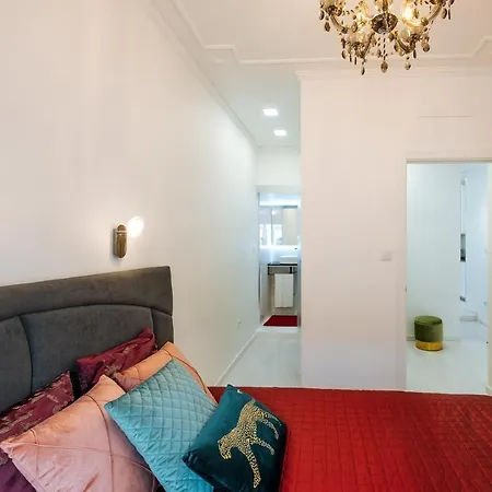 Great New Flat Close To Alameda