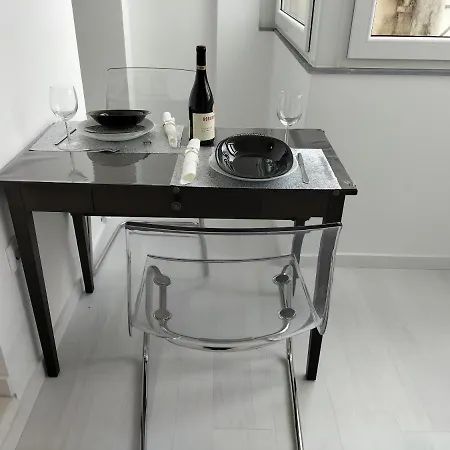 Great New Flat Close To Alameda Apartment