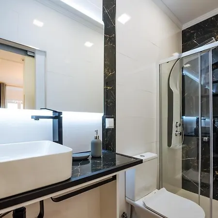 Great New Flat Close To Alameda