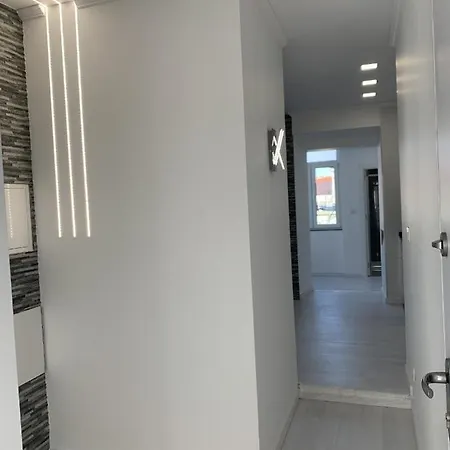 Great New Flat Close To Alameda Apartment *