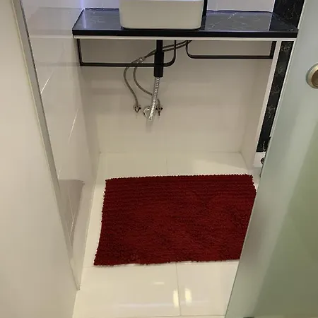 Great New Flat Close To Alameda Apartment