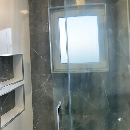 Great New Flat Close To Alameda Apartment *